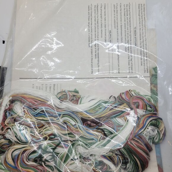 VTG Cottage Floral Wreath Needlepoint Kit Candamar Designs 14x14 Canvas & Floss - Picture 5 of 6